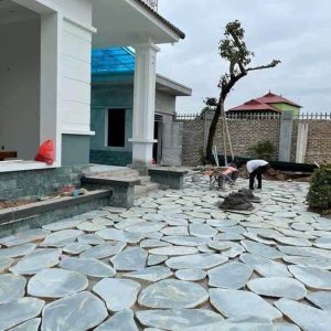 Đá bánh dầu lát sân vườn